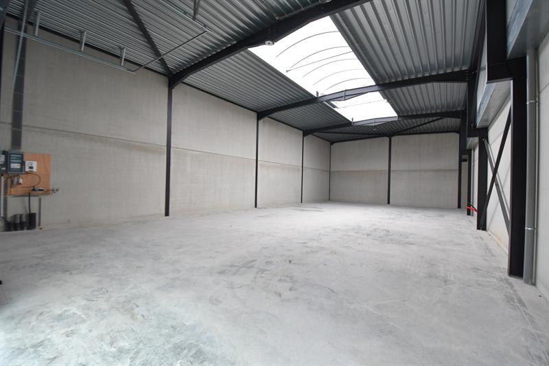 | IN OPTIE | Grote loods (326 m²) te huur in het industriepark SCHATTING te Zedelgem - UNIT D - 3