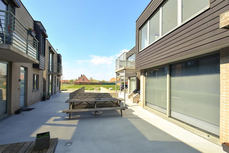 INSTAPKLAAR 2 slaapkamer appartement met terras incl. AUTOSTAANPLAATS en kelder - 12