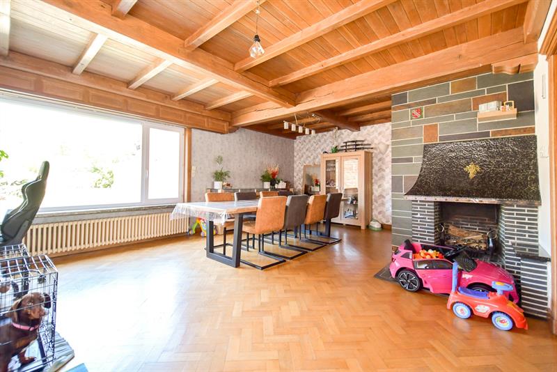 | BEZOEKMOMENT 14/06 van 12u - 14u | STATIGE en ruime woning in het centrum van Oedelem op 1076m² - 5