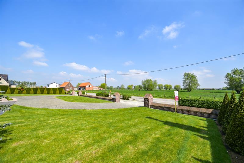 | IN OPTIE NA 1 WEEK - COMPROMIS IN OPMAAK | RUIME CHARMANTE VILLA met GROTE TUIN op 2222m² en woonopp. van 276m². - 7