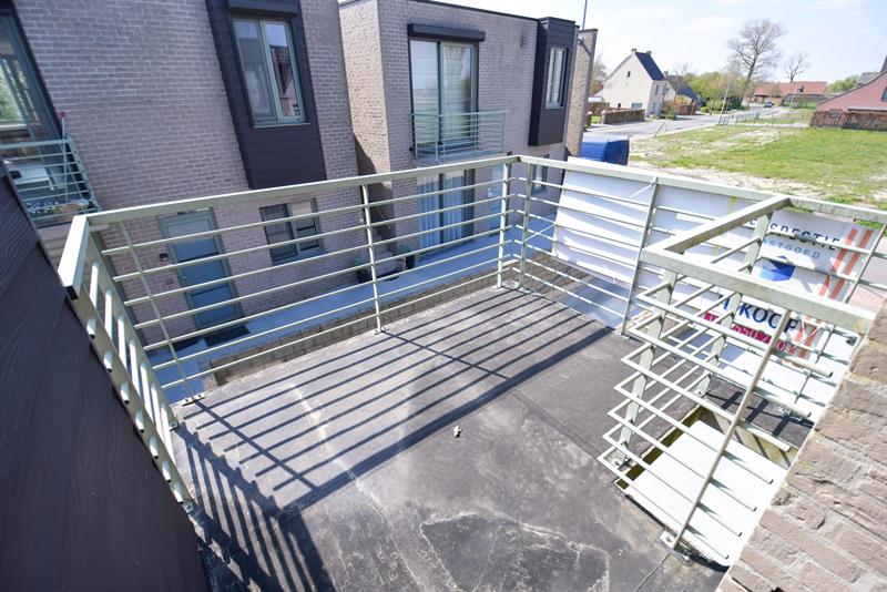 INSTAPKLAAR 2 slaapkamer appartement met terras incl. AUTOSTAANPLAATS en kelder - 7