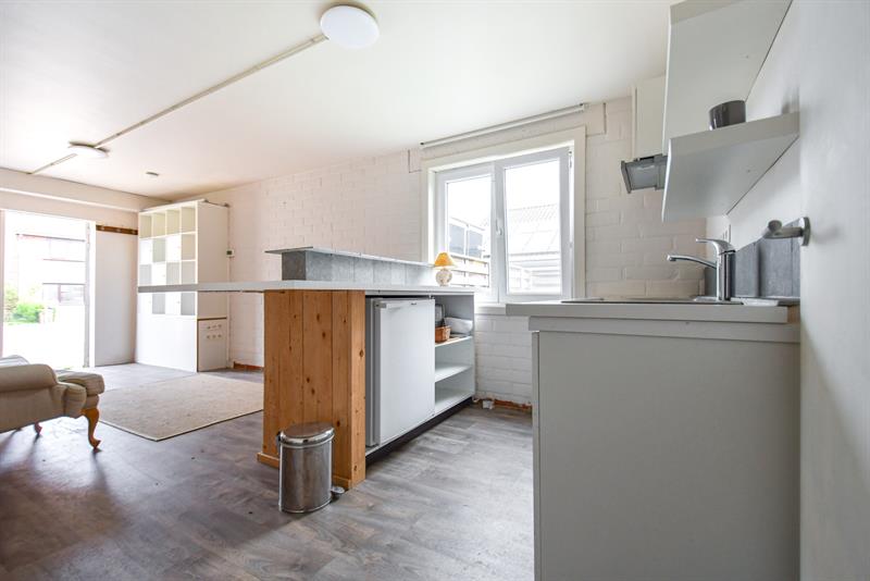 RUIME woning met handelsruimte in het centrum van Bellem - 8