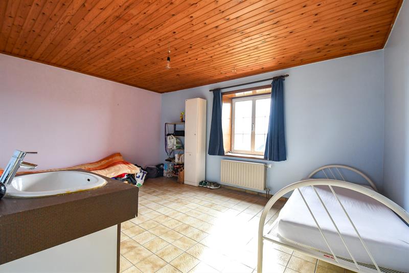 RUIME woning met handelsruimte in het centrum van Bellem - 13