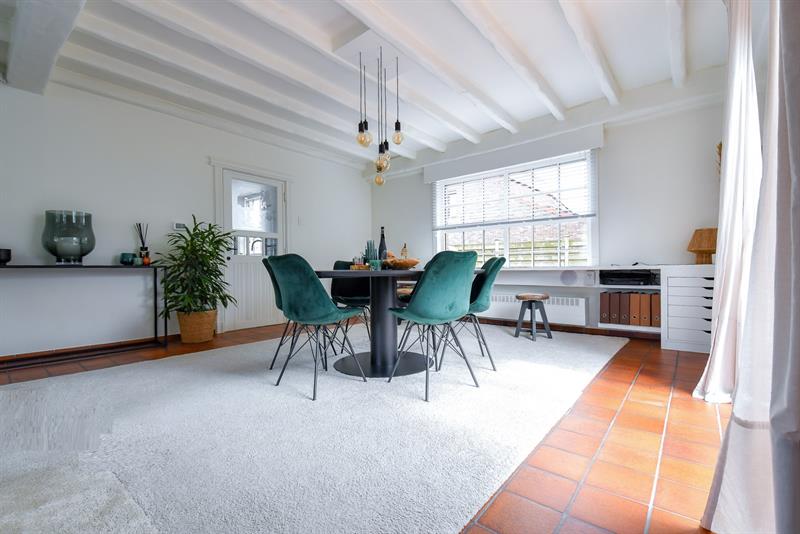 IN EEN GROENE OMGEVING GELEGEN CHARMANTE VILLA met GARAGE & TUIN - 10