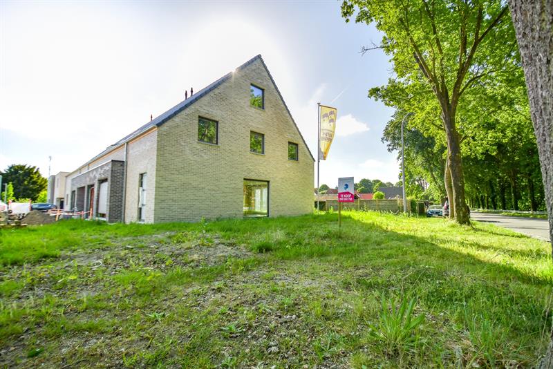 UITERST MOOI GELEGEN NIEUWBOUW - 5 SLPK mogelijk - LOT 1 - 19