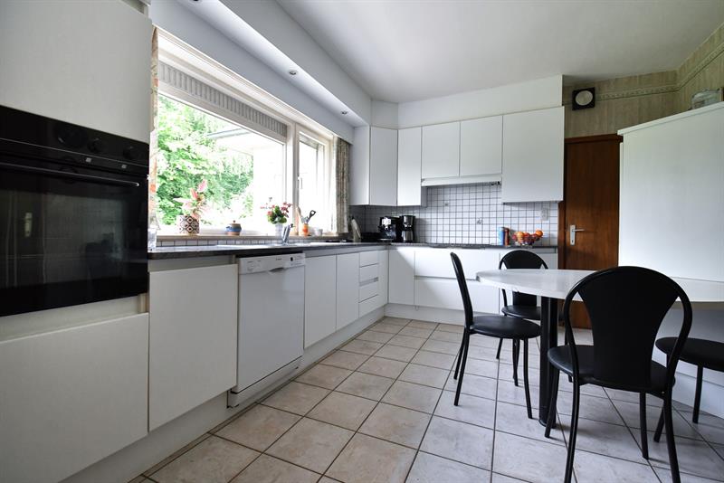 Goed onderhouden statige woning op een perceel van 970m² - 11