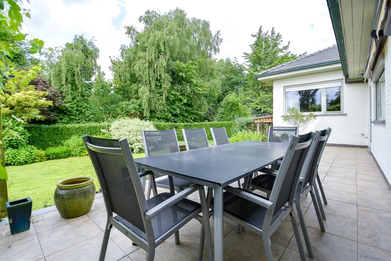 Goed onderhouden statige woning op een perceel van 970m² - 5