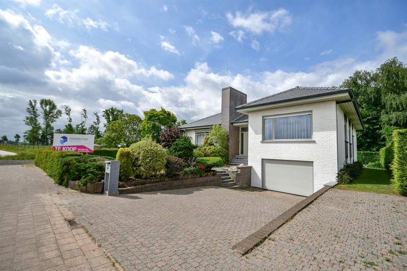 Goed onderhouden statige woning op een perceel van 970m² - 19