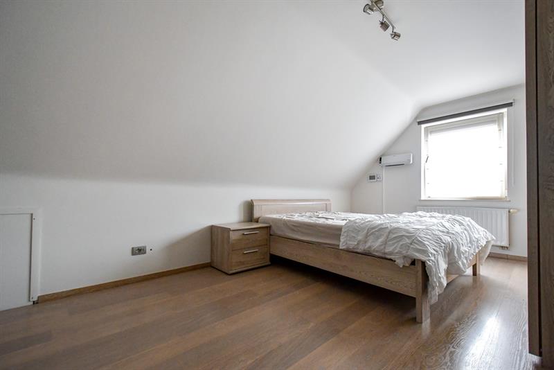 Centraal gelegen ruime energiezuinige woning (ENERGIELABEL A) - 15