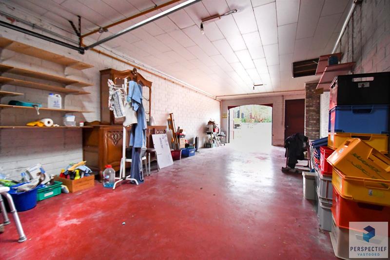 Woning en bungalow met prachtige idyllische tuin en uitweg op 2034 m² - 19