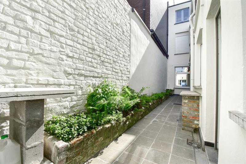 GERENOVEERDE WONING MET 4 SLAAPKAMERS OP EEN BOOGSCHEUT VAN DE ZEEDIJK! - 3