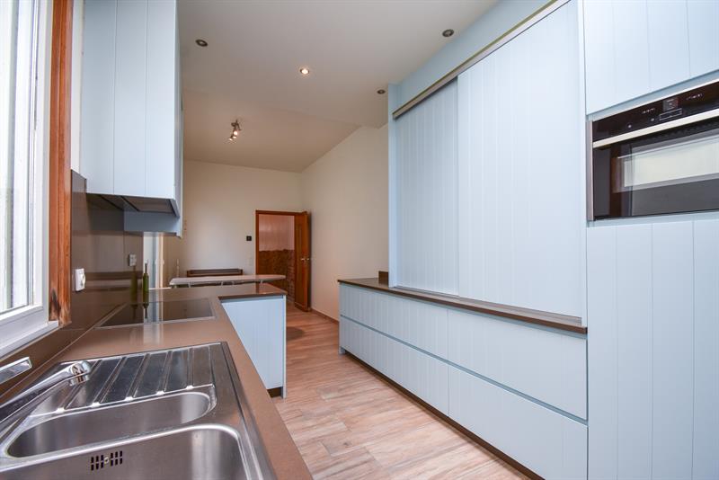 GERENOVEERDE WONING MET 4 SLAAPKAMERS OP EEN BOOGSCHEUT VAN DE ZEEDIJK! - 5