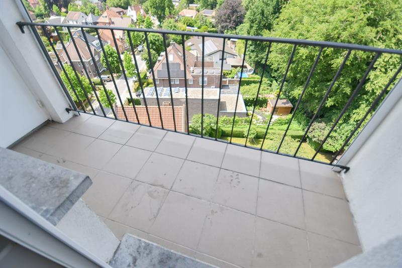 RUIM WOONAPPARTEMENT met PANORAMISCH ZICHT, 2 SLPKS en 2 TERRASSEN - 14