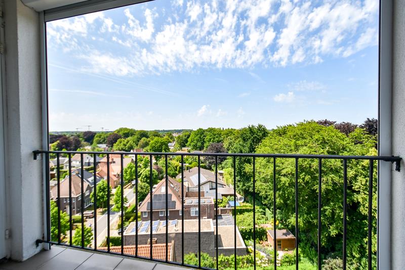 RUIM WOONAPPARTEMENT met PANORAMISCH ZICHT, 2 SLPKS en 2 TERRASSEN - 13