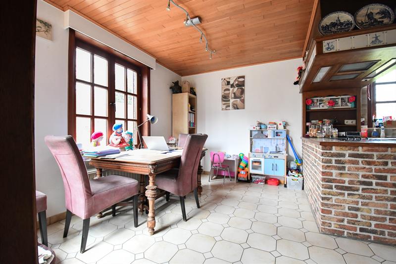RUIME woning met grote tuin & tal van mogelijkheden op gunstige ligging - 12