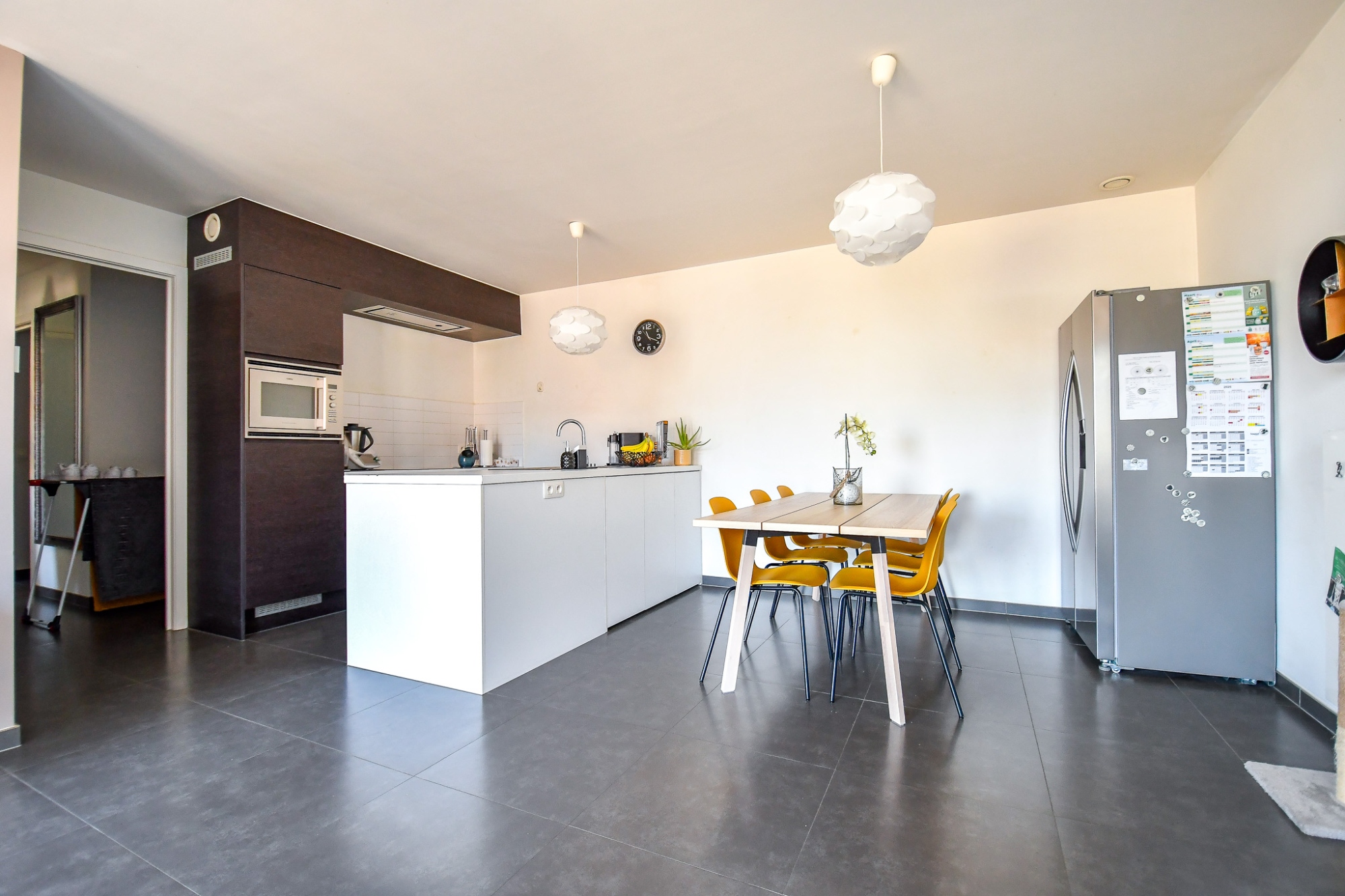 RUIM APPARTEMENT (2de verd) met 2 SLPK & TERRAS