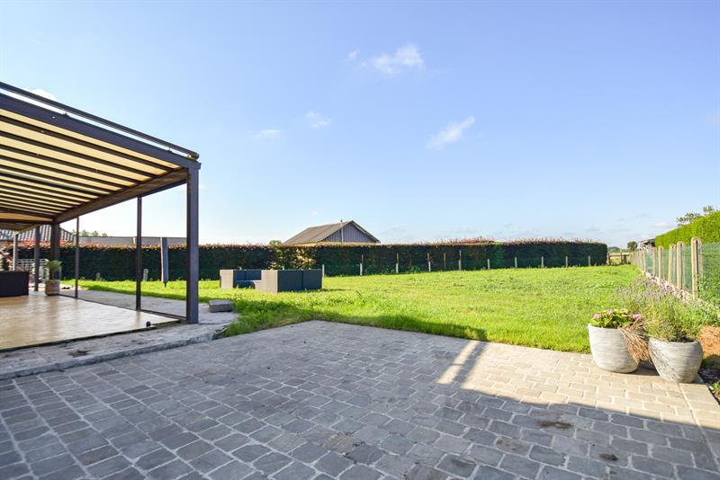 RUIME VERNIEUWDE WONING met GROTE PRAKTIJKRUIMTE - 3