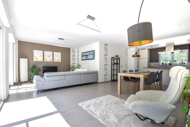 Recente woning gelegen in een gezellige rustige straat vlakbij het kanaal - 6