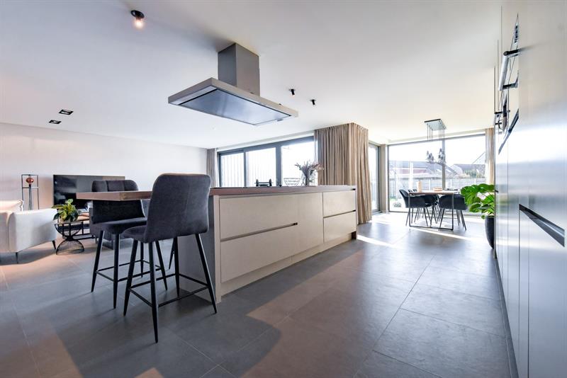 Ruime (WOONOPP: 282m²) energiezuinige ( A LABEL) woning met 4 SLPKS, tuin en garage - 3