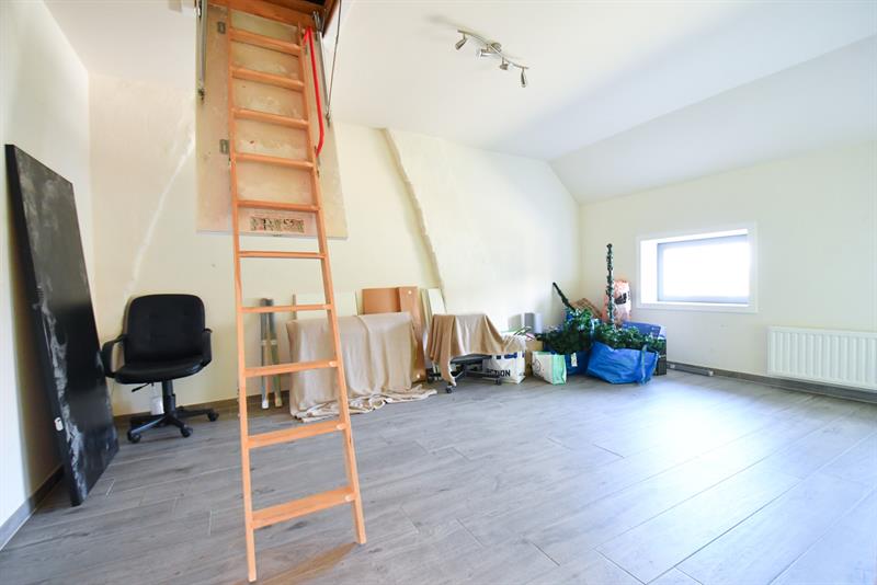 Ruime (WOONOPP: 282m²) energiezuinige ( A LABEL) woning met 4 SLPKS, tuin en garage - 16