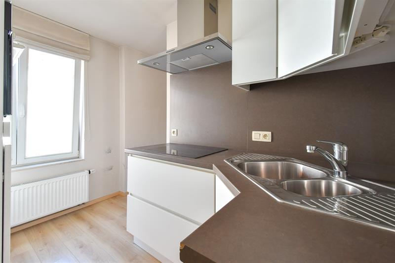 HANDELSWONING OP MOOIE LIGGING - 11