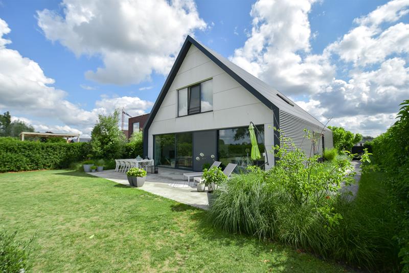 BEZOEKMOMENT ZATERDAG 09/08 VAN 9U TOT 10U30 | Rustig & landelijk gelegen architecturale villa op 1.166m² - 7
