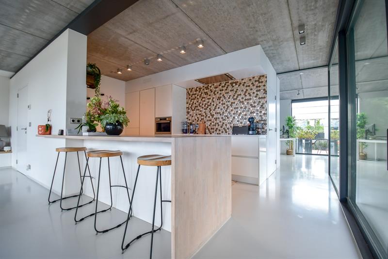 BEZOEKMOMENT ZATERDAG 09/08 VAN 9U TOT 10U30 | Rustig & landelijk gelegen architecturale villa op 1.166m² - 4