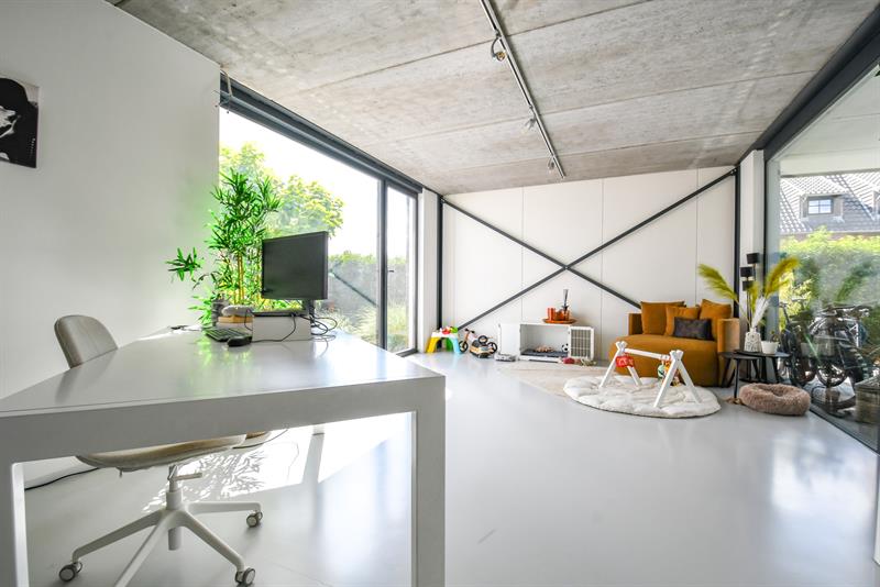BEZOEKMOMENT ZATERDAG 09/08 VAN 9U TOT 10U30 | Rustig & landelijk gelegen architecturale villa op 1.166m² - 13