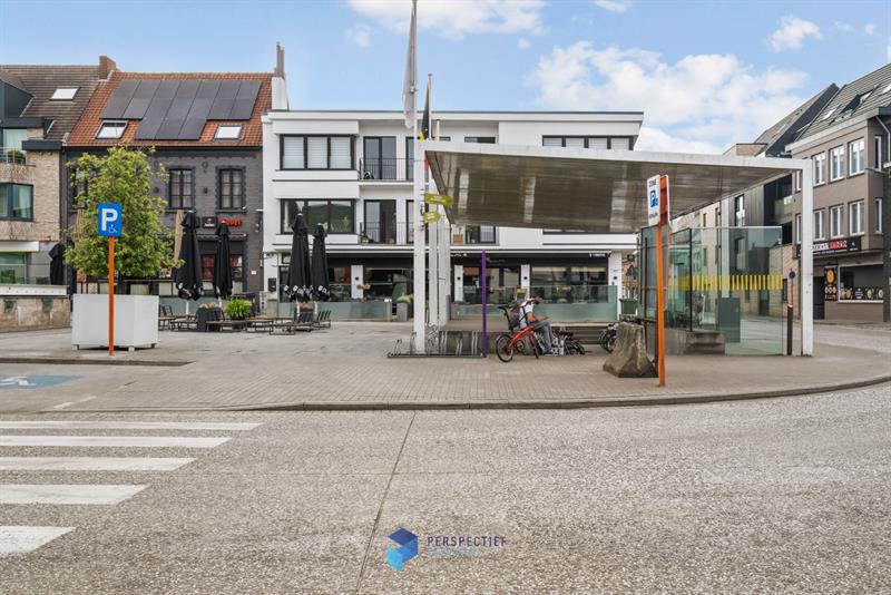 Handelsruimte (71m²) op toplocatie op de Markt van Oedelem - 11