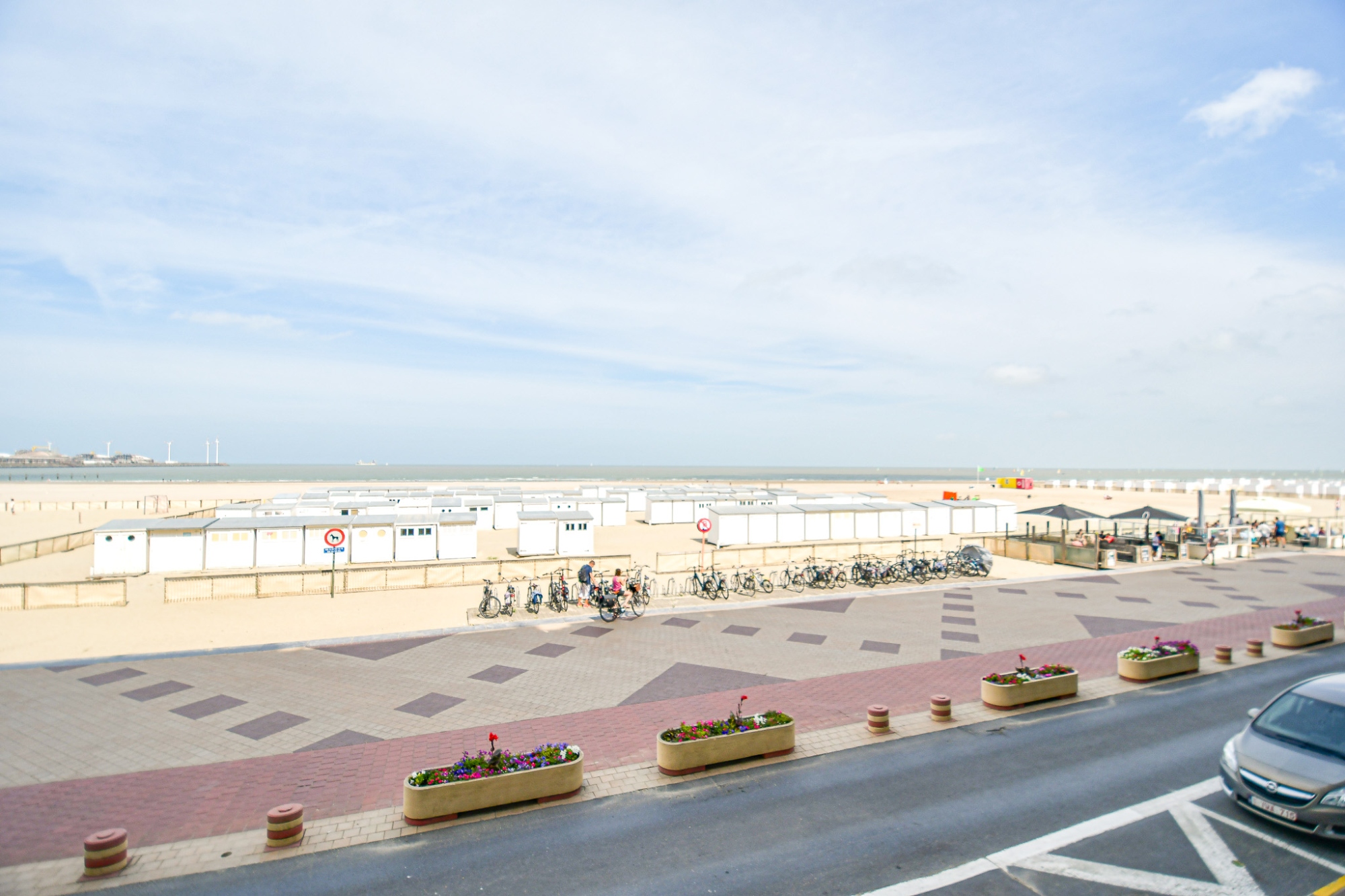 Volledig vernieuwde studio met zeezicht