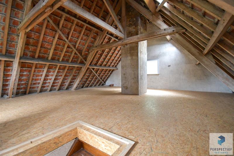 Rustig gelegen verzorgde 3 slpk woning met garage en tuin. - 17