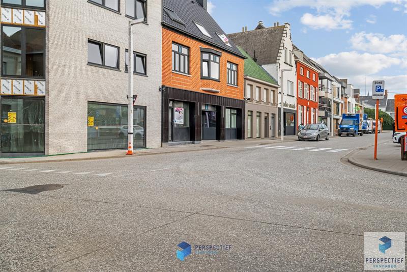 GELIJKVLOERS NIEUWBOUWAPPARTEMENT met STADSTUIN - 1