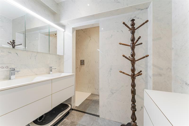 Modern Luxe-Appartement met 3slpk - terras en dubbele autostaanplaats - 16