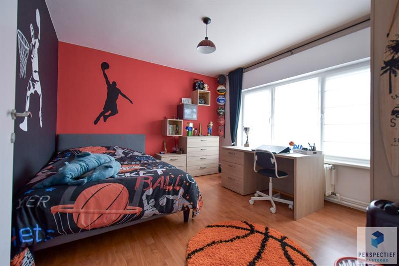 BEZOEKMOMENT ZATERDAG 18/10 VAN 9U TOT 11U30 | UITSTEKEND GELEGEN WONING met GROTE TUIN - 11