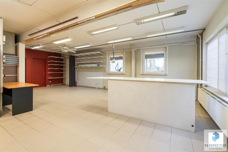 VERKOCHT DOOR PERSPECTIEF VASTGOED | Handelspand met Winkelruimte, Magazijn en Woonst op 1.682 m² - 20
