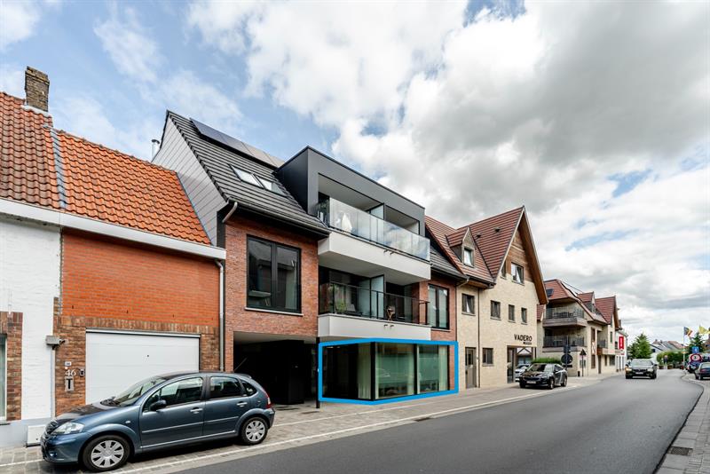 Groot (140m²) gelijkvloers appartement met praktijkruimte, 2 (mog. 3) slaapkamers en ruim terras/koer - 17