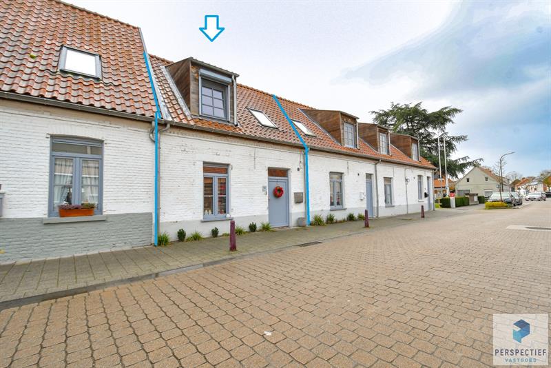 Ruime charmante gerenoveerde woning met 2 slaapkamers, tuin en parkeermogelijkheid achteraan - 2