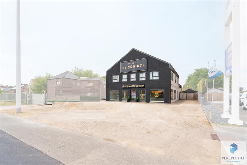 Handelspand met Winkelruimte, Magazijn  (± 250 m²) en Woonst op 1.682 m² - 6