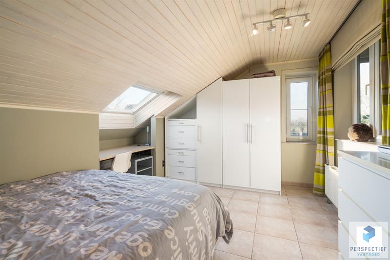 Handelspand met Winkelruimte, Magazijn  (± 250 m²) en Woonst op 1.682 m² - 40