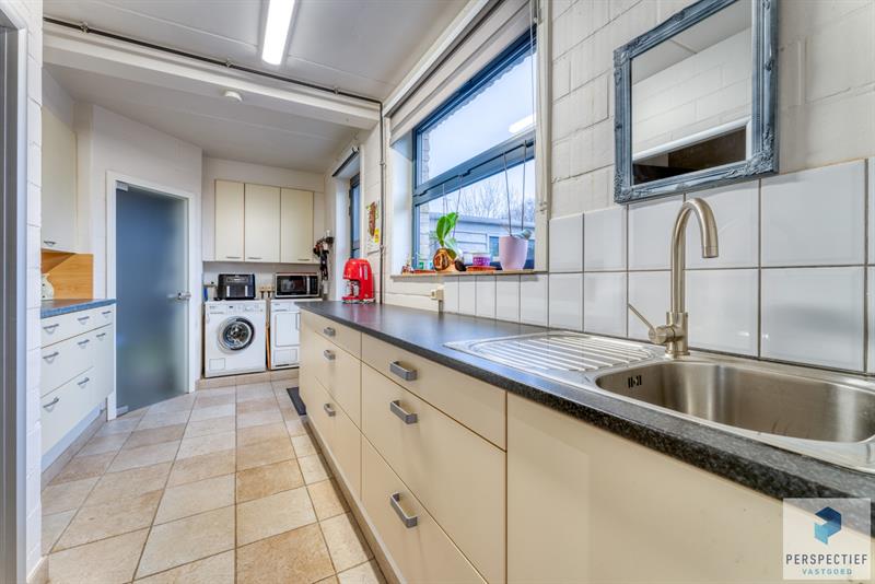 Centraal gelegen instapklare woning op 734 m² met mooie tuin - 13