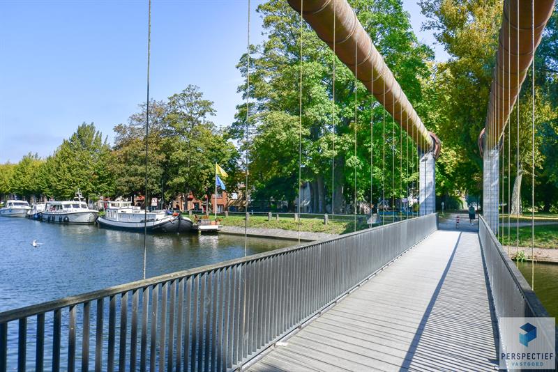 BEZOEKMOMENT VRIJDAG 13/02 VAN 16U30 TOT 18U | Hoogwaardig gerenoveerde stadswoning met prachtig zicht op de Coupure haven