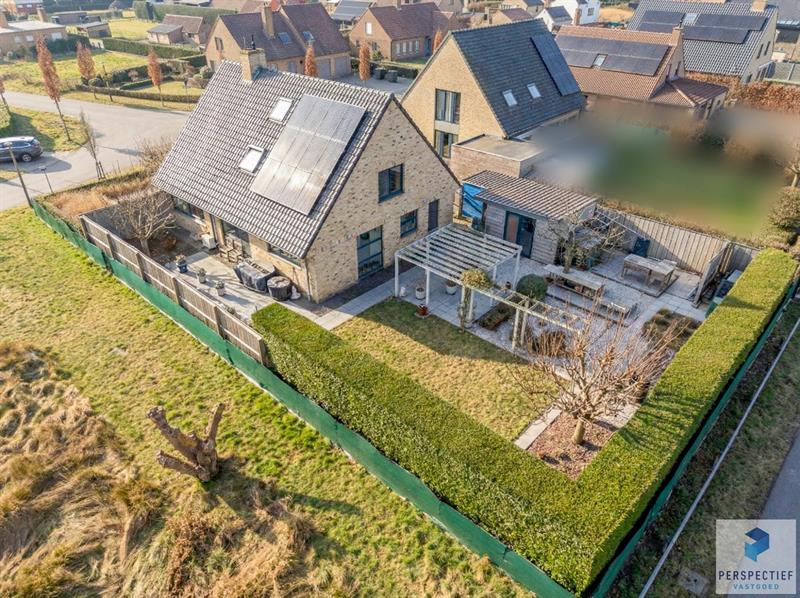 Centraal gelegen villa  met mooie tuin op 734 m² - 22