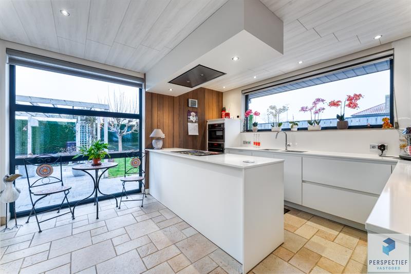 Centraal gelegen villa  met mooie tuin op 734 m² - 6