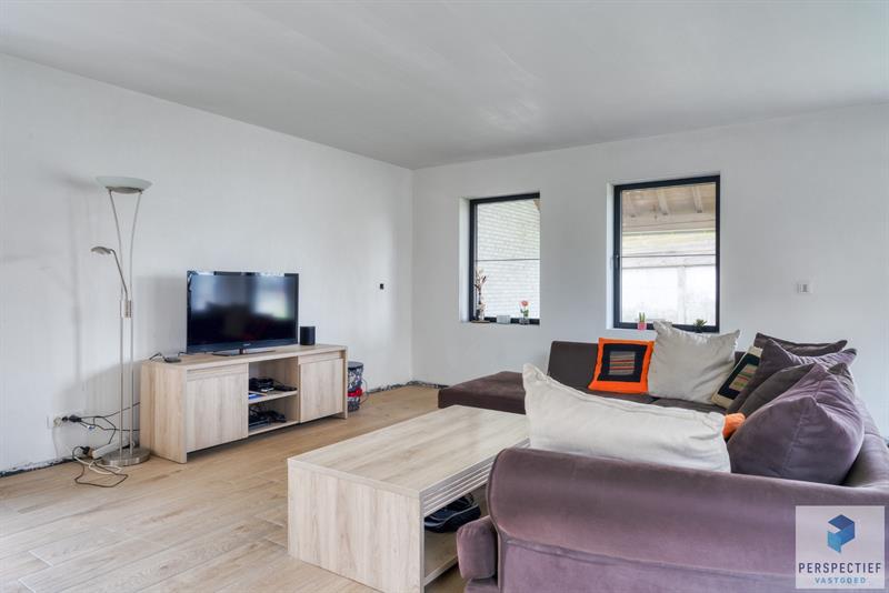 Charmante energiezuinige hedendaagse landelijke villa met tuin op 1067m² - 8