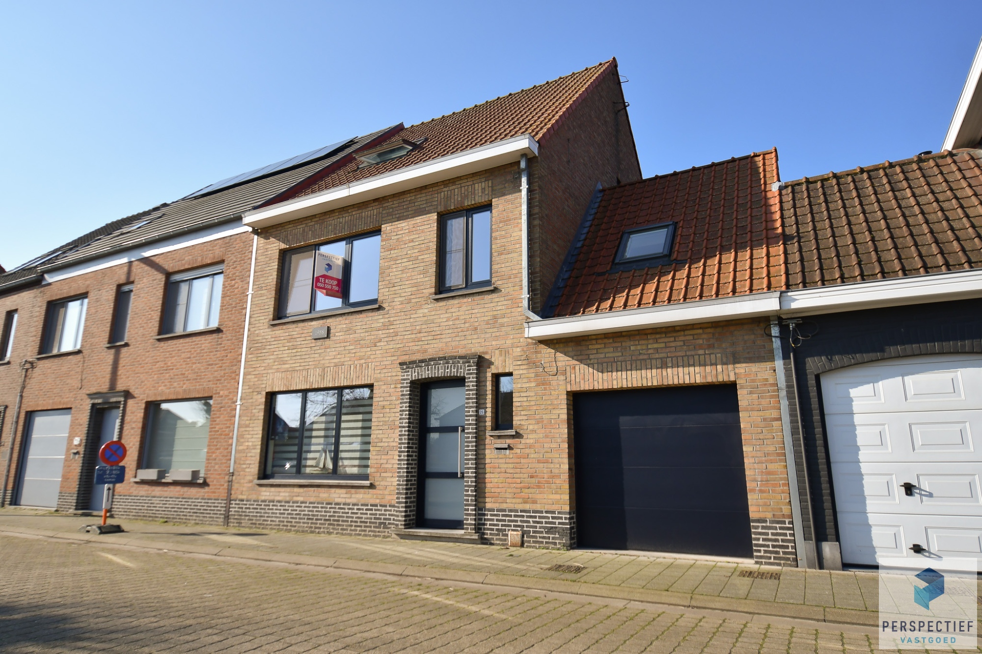 Ruime gerenoveerde woning met 4 slpk, grote tuin en garage