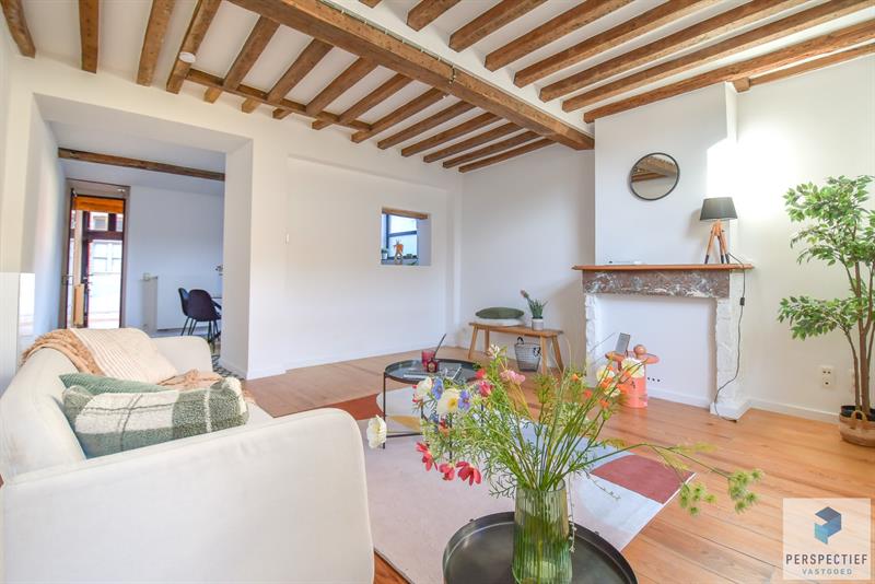 BEZOEKMOMENT MAANDAG 09/03 VAN 16U TOT 18U30 | Sfeervolle woning met historisch karakter in hartje Brugge