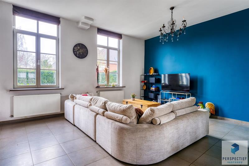 BEZOEKMOMENT ZATERDAG 07/03 VAN 13U TOT 14U30 | Ruime gerenoveerde woning met tuin & 2 privatieve autostaanplaatsen