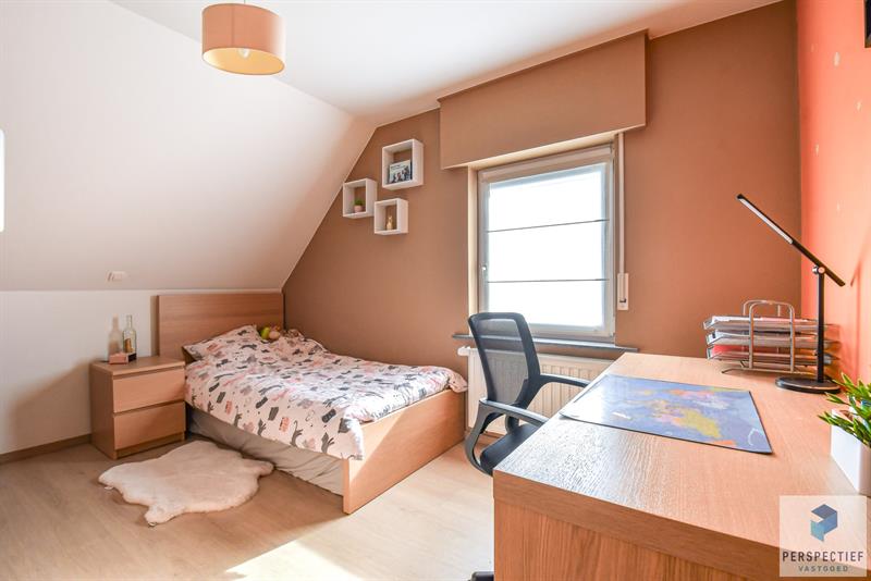 Recente mooie gezinswoning met 3 slpk en aangename z-w tuin te Vichte - 13