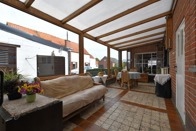 Rustig en centraal gelegen woning met landelijk uitzicht, grote garage en tuin