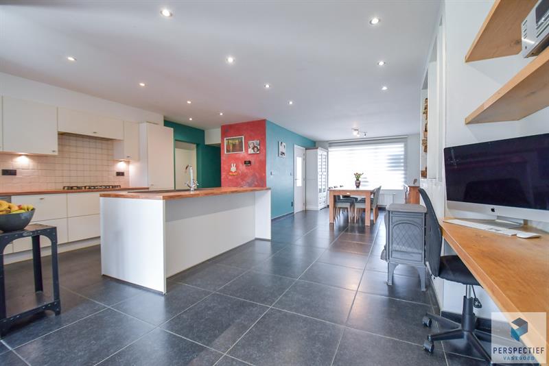 Ruime gerenoveerde woning met 4 slpk, grote tuin en garage - 6